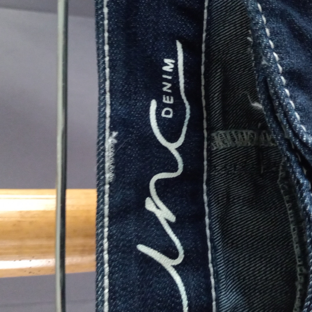 Inc Denim Cuffed Capri's - Picture 5 of 6